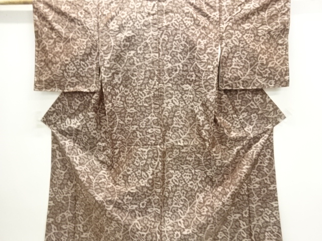 Hand-woven SILK pongee kimono with woven floral arabesque pattern